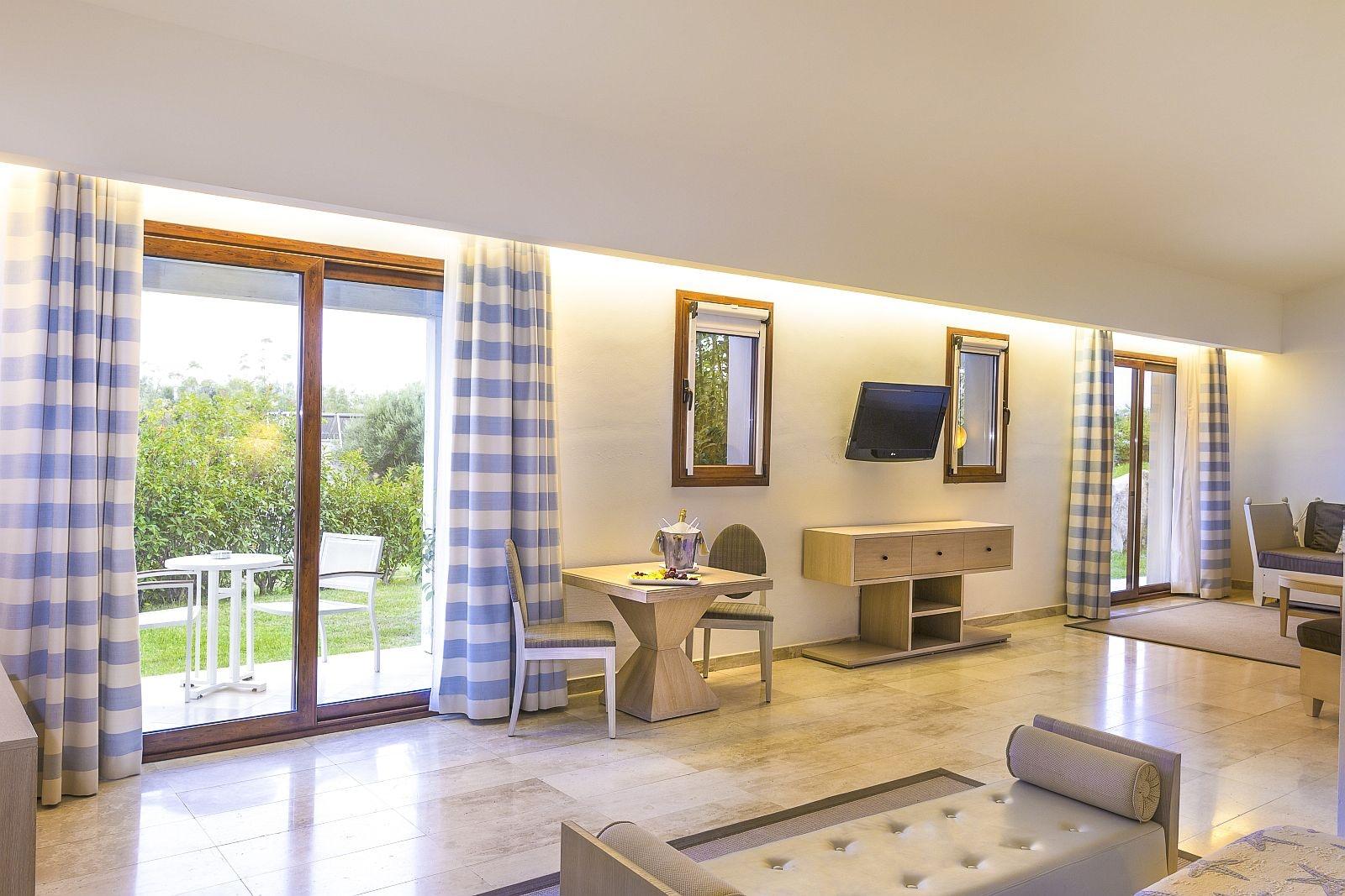 Grande Baia Resort&spa 4* San Teodoro (Sardinia)